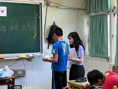 蔡心喬 - 偏鄉國中英語教學