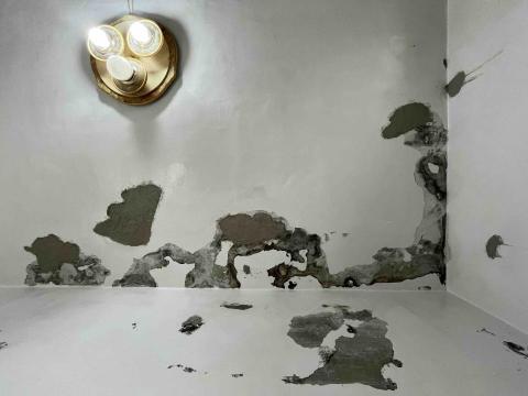 寒藝靈彩有限公司 - 壁癌大坑洞補水泥 寒藝靈彩有限公司 - 壁癌大坑洞補水泥