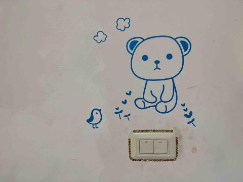 寒藝靈彩有限公司 - 新竹竹北
套房立面牆整理-Before 
去貼紙、黏貼掛鉤、重新上漆、局部壁癌 寒藝靈彩有限公司 - 新竹竹北
套房立面牆整理-Before 
去貼紙、黏貼掛鉤、重新上漆、局部壁癌