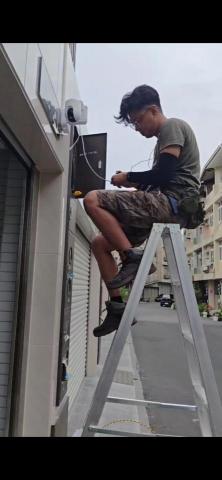 崛立數位工程 - 