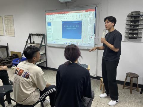 臺北科技大學 - 2024
教授焊接實體課程
上課之實際狀況