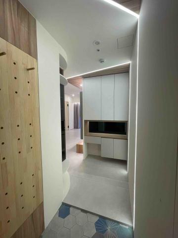 魔幻設計 - 《玄關》
置物洞洞板
拼花落塵區
圓弧展示櫃