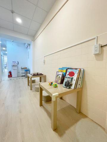 AchieveTutoringCenter - 閱讀休息區