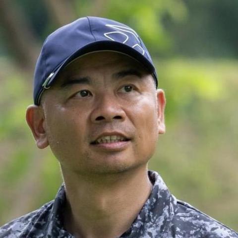 提供高爾夫服務的專家黃正毅