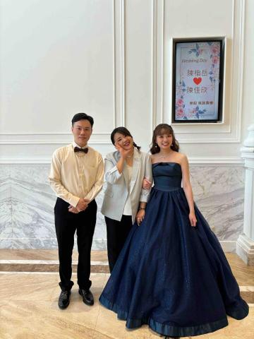 Sophie蘇菲 三語活動&婚禮&尾牙主持人 - 