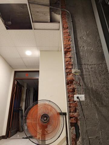 田先生  水電、物聯網 - 居家配電、配管，燈光等電器安裝。