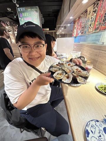 Jun YU Cyue - 生蠔?