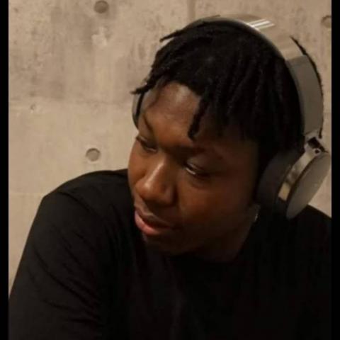 提供翻译i服務的專家Elie Jocelyn Lafortune