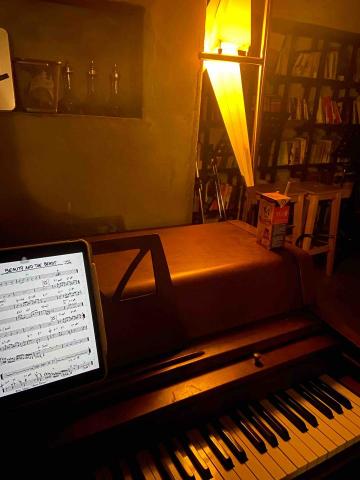 江柏鋐/B.C（樂手/教學/錄音，線上線下皆可） - 酒吧駐彈/駐唱（各類風格皆可）