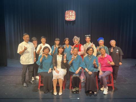 Shelly - 南管戲曲主持