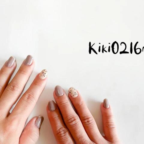 藝術美甲美學 - 簡約素雅