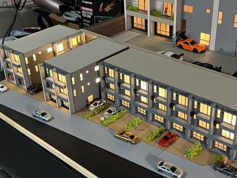 邱品睿 - 調整模型比例，植栽鋪面等