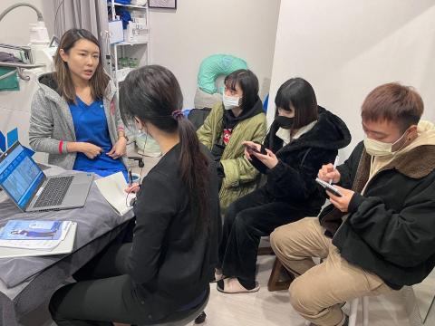 Alley（簡娜英） - 安排診所內教育訓練