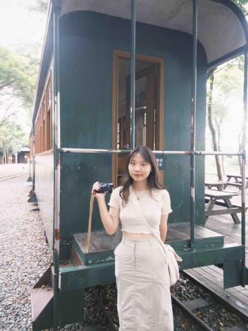 潘韋華 - 有拍底片的興趣～～