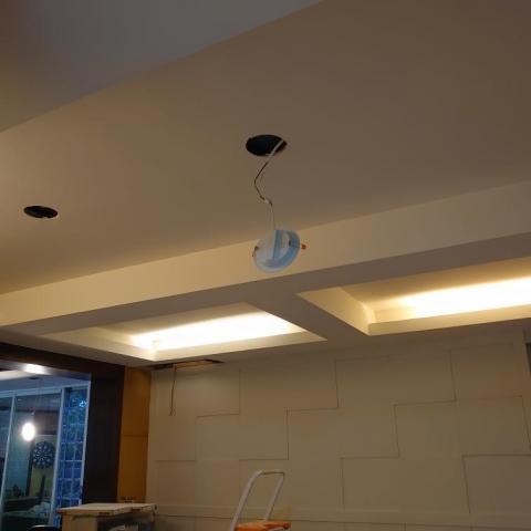 修家工程 - 新作天花板（上漆完成）