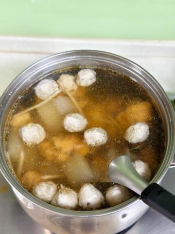 沁新個人工作室 - 冬瓜虱目魚丸湯
