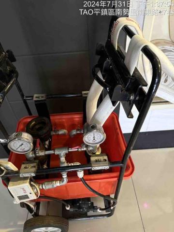 鴻毅消防有限公司 - 消防水帶耐水壓測試