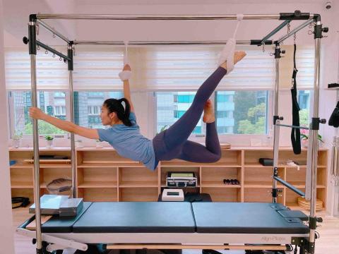 佩珊Sunny吳 - 懸吊的動作