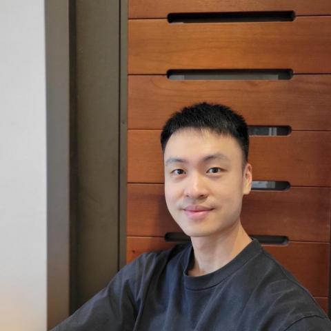 提供garmin車用服務的專家鄭品威