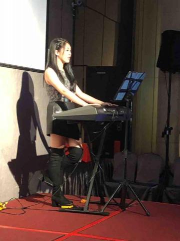 培培老師 - 尾牙演出