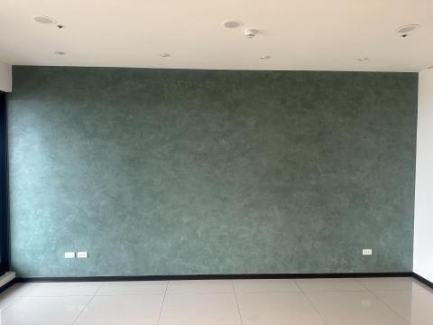 肆意塗裝設計 - 新北市高層豪宅 (4/6)

服務項目：設計與統包工程

客戶喜歡的風格是簡潔、質樸、溫暖並帶有設計感，很榮幸能替客戶設計並打造出一個滿意且舒適的空間，讓幸福的小家庭入住。