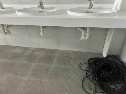 建殷工程有限公司 - 廁所基本