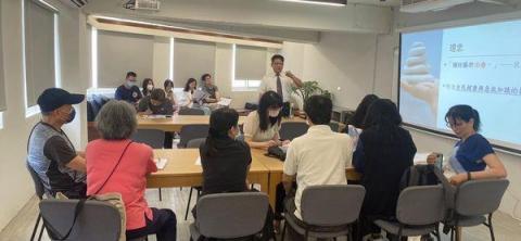 社團法人中華健康暨急救教育推廣協會-EMT救護教官團 - 上課情形