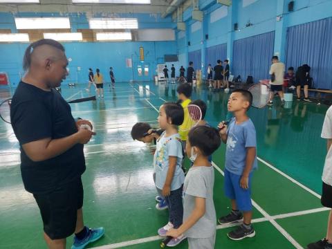 小雞羽球工作室 - 