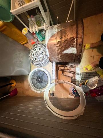 鑫樂達專業家電清洗 - 洗前髒污程度