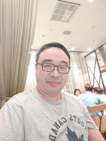 提供行李托運服務的專家丁嘉鵬