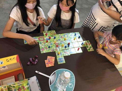 桌遊老師—專注力培養 數理訓練 戴成有 - 