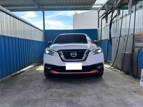 H.W.D精緻汽車美容 -  H.W.D精緻汽車美容 -