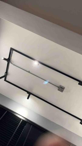 竑亮水電工程 - 大順路安裝軌道燈