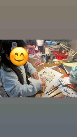 蕭佳瑜 - 跟小朋友共讀《超級理髮師》後，延伸活動是幫綿羊設計髮型。她們做得很認真，都很有自己的想法哦！