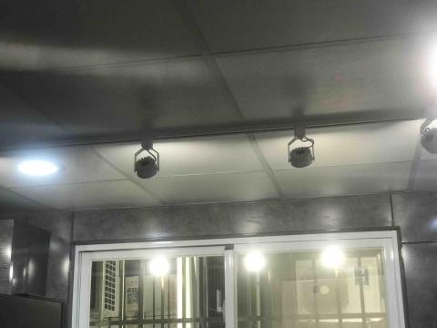 竑亮水電工程 - 大順路安裝軌道燈