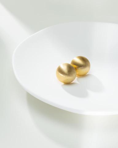 Harmony Studio - 簡約風耳釘拍攝