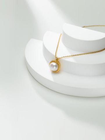 Harmony Studio - 簡約風珍珠項鍊拍攝