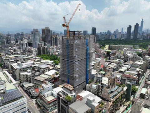 Left2 Studio 佐貳空中影視 - 建案工程紀錄