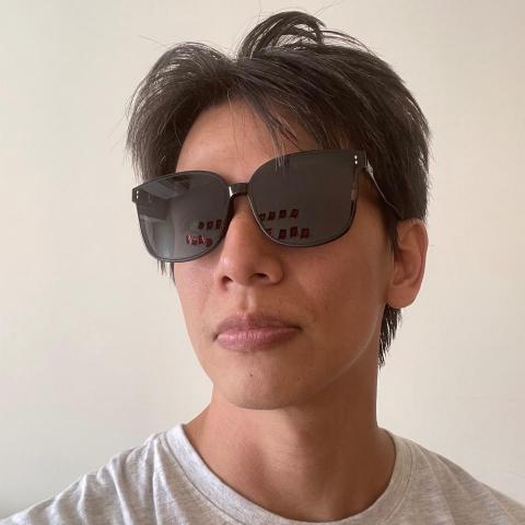 提供錄影燈服務的專家Wei Chuan Chen