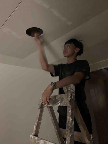 叱臣工程行 - 電器安裝：坎燈
