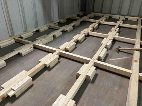 劉若筠 - 架高地板施工照