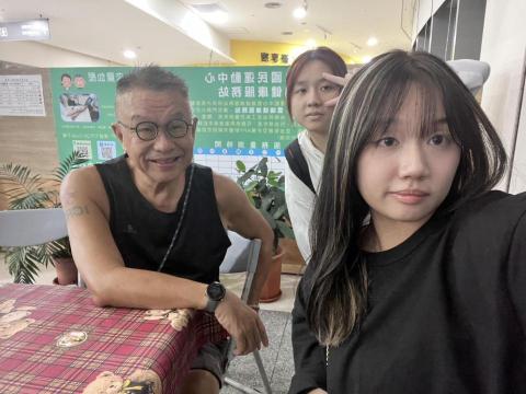 水上安全救生游泳移動教練 施紹雄 麥克叔叔 -  水上安全救生游泳移動教練 施紹雄 麥克叔叔 -