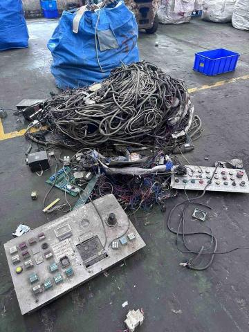 廢物回收專家 - 廢五金回收