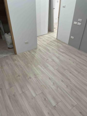 洪師傅 ⚠️ 地板工程 -  洪師傅 ⚠️ 地板工程 -