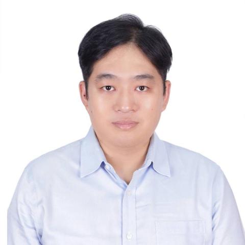 提供多平台數據分析服務的專家許智翔