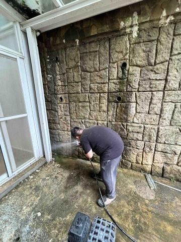 呂柏儀 - 高壓清洗