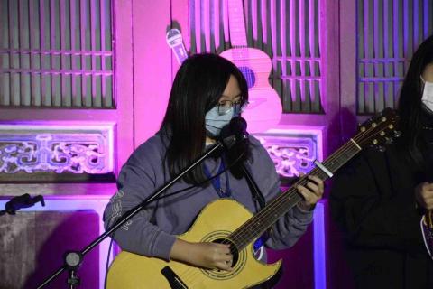 高子晴 - 校內社團演出