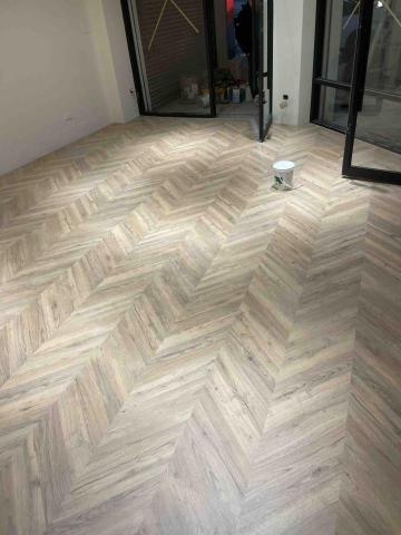 洪師傅 ⚠️ 地板工程 -  洪師傅 ⚠️ 地板工程 -