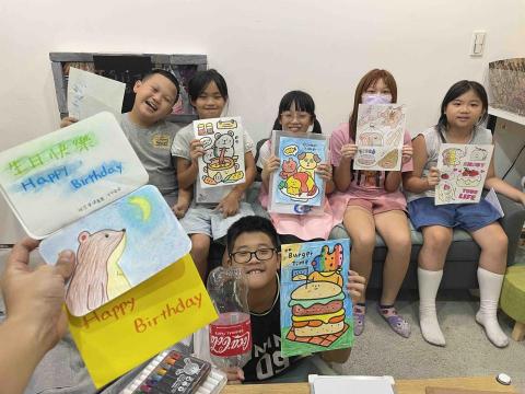 TSHAE studio - 生日學生製作卡片