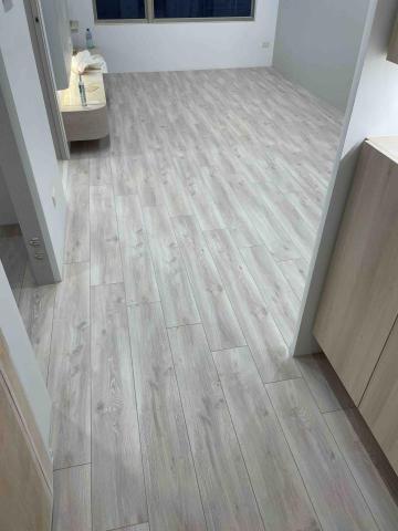 洪師傅 ⚠️ 地板工程 -  洪師傅 ⚠️ 地板工程 -